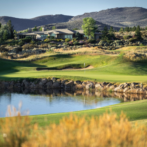 Arrow-Creek-Golf-Club-golf-course-with-home-in-the-background