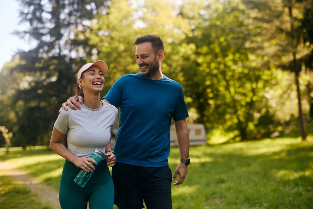 couple-exercising-outside